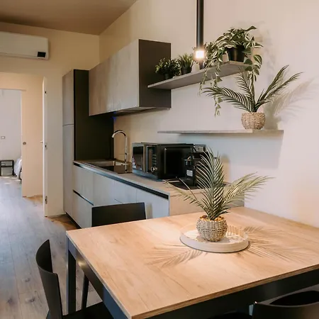 Daire Luxury By Ama - 200 M From The *